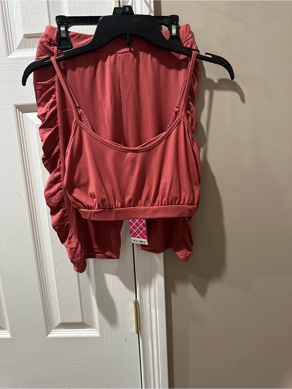 TRUE ROCK Women's Dusty Rose Crop Tank Top and Ruched Leggings-Size S